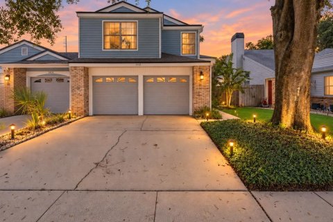 Duplex in Orlando, Florida 2 bedrooms, 150.87 sq.m. № 2383322