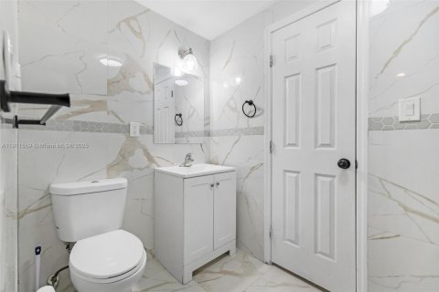 Купить виллу или дом в Вест-Парк, Флорида 3 спальни, 128.95м2, № 1968389 - фото 19