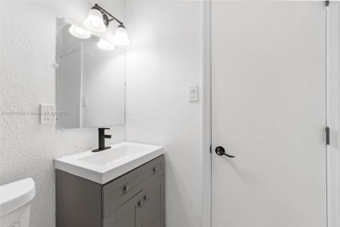 Купить виллу или дом в Вест-Парк, Флорида 3 спальни, 128.95м2, № 1968389 - фото 21