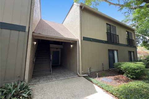Condo in Winter Springs, Florida, 3 bedrooms  № 2114577 - photo 2