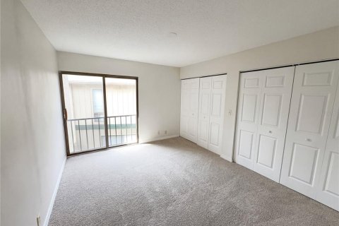 Condo in Winter Springs, Florida, 3 bedrooms  № 2114577 - photo 16