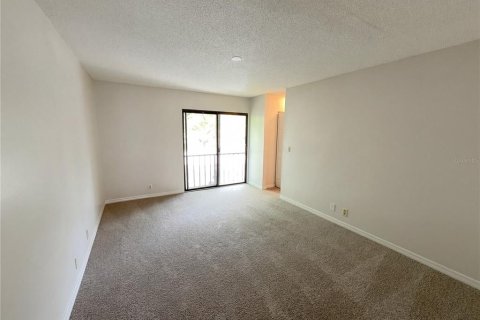 Condo in Winter Springs, Florida, 3 bedrooms  № 2114577 - photo 13