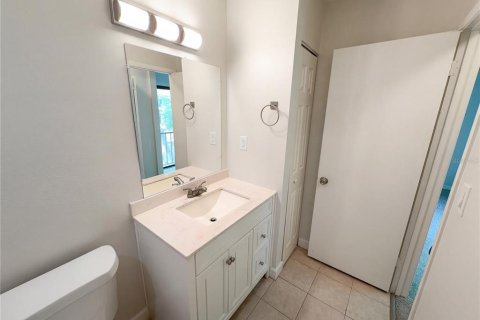 Condo in Winter Springs, Florida, 3 bedrooms  № 2114577 - photo 19