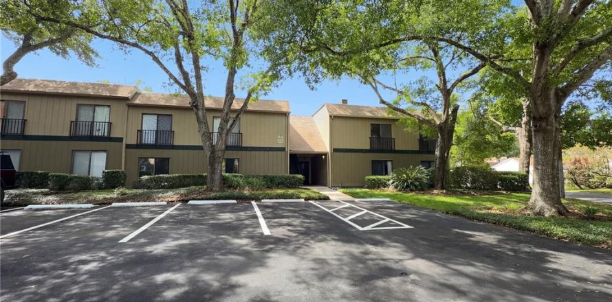 Condo in Winter Springs, Florida, 3 bedrooms  № 2114577