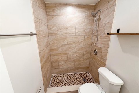 Condo in Winter Springs, Florida, 3 bedrooms  № 2114577 - photo 21