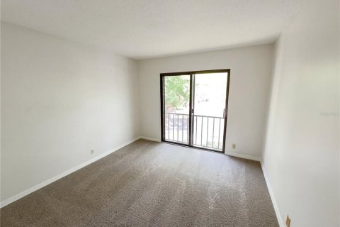 Condo in Winter Springs, Florida, 3 bedrooms  № 2114577 - photo 14