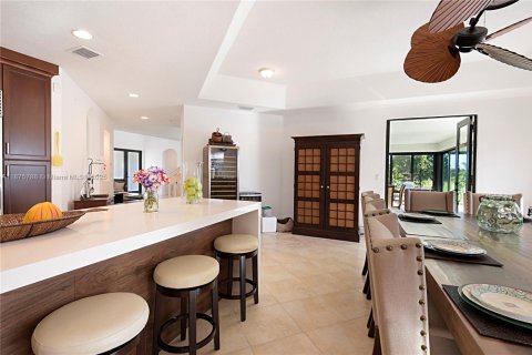 Снять в аренду виллу или дом в Хомстед, Флорида 4 спальни, 361.02м2, № 1926514 - фото 15