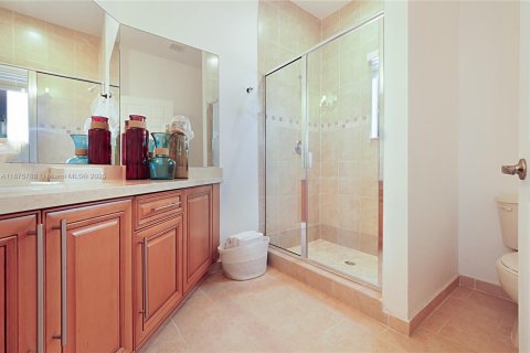 Снять в аренду виллу или дом в Хомстед, Флорида 4 спальни, 361.02м2, № 1926514 - фото 28