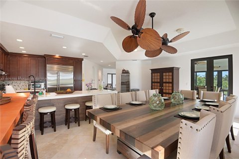 Снять в аренду виллу или дом в Хомстед, Флорида 4 спальни, 361.02м2, № 1926514 - фото 12