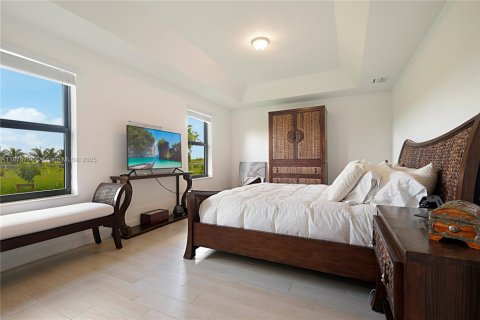 Снять в аренду виллу или дом в Хомстед, Флорида 4 спальни, 361.02м2, № 1926514 - фото 19