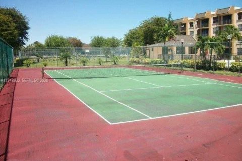 Снять в аренду кондоминиум в Майами, Флорида 1 спальня, 78.04м2, № 2004712 - фото 8