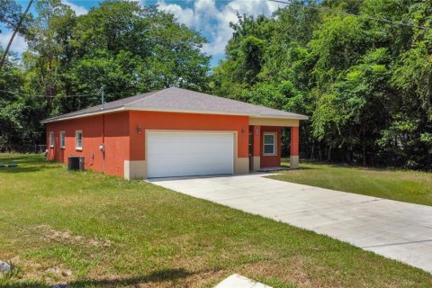 House in Gainesville, Florida 3 bedrooms, 139.35 sq.m. № 2306642 - photo 2