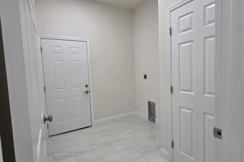House in Gainesville, Florida 3 bedrooms, 139.35 sq.m. № 2306642 - photo 11