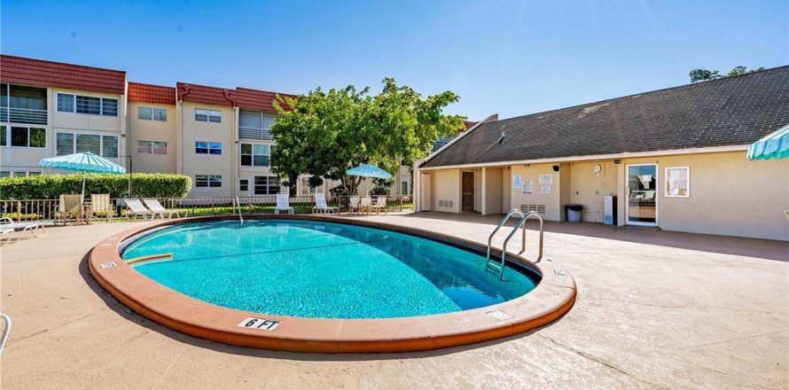 Condo in Sunrise, Florida, 2 bedrooms  № 874486