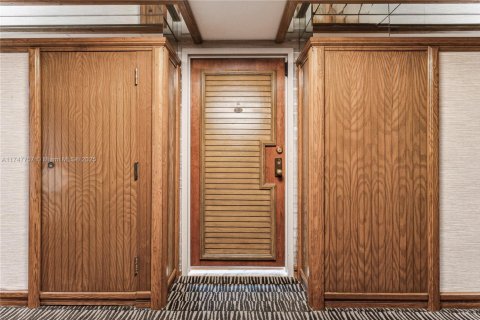 Copropriété à vendre à Miami, Floride: 2 chambres, 253.07 m2 № 1977962 - photo 3