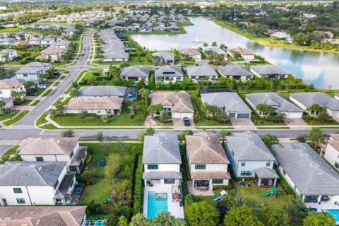 Villa ou maison à vendre à Oakland Park, Floride: 3 chambres, 203.27 m2 № 1998907 - photo 29