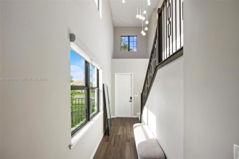 Villa ou maison à vendre à Oakland Park, Floride: 3 chambres, 203.27 m2 № 1998907 - photo 12