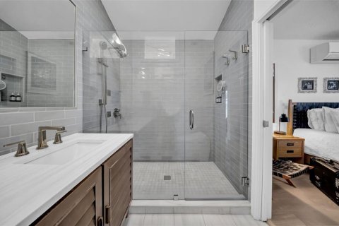 House in Saint Petersburg, Florida 2 bedrooms, 111.67 sq.m. № 1834787 - photo 23