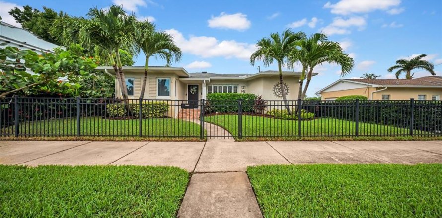 Villa ou maison à Saint Petersburg, Floride 2 chambres, 111.67 m2 № 1834787