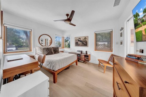 House in Saint Petersburg, Florida 2 bedrooms, 111.67 sq.m. № 1834787 - photo 26