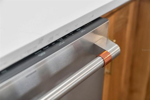 House in Saint Petersburg, Florida 2 bedrooms, 111.67 sq.m. № 1834787 - photo 14