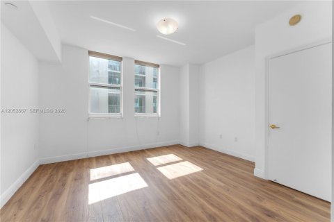 Copropriété à louer à Coral Gables, Floride: 2 chambres, 90.12 m2 № 2263834 - photo 17