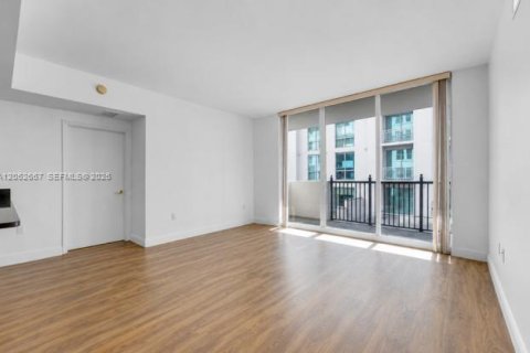 Copropriété à louer à Coral Gables, Floride: 2 chambres, 90.12 m2 № 2263834 - photo 3