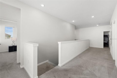 Casa en venta en Kissimmee, Florida, 6 dormitorios, 331.38 m2 № 2093379 - foto 18