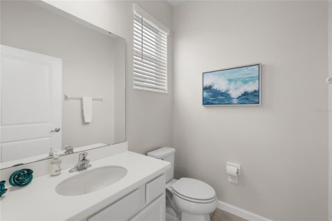 Casa en venta en Kissimmee, Florida, 6 dormitorios, 331.38 m2 № 2093379 - foto 17