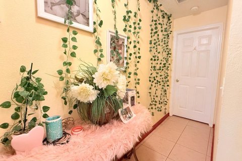 House in Port St. Lucie, Florida 4 bedrooms, 212.75 sq.m. № 2086990 - photo 20