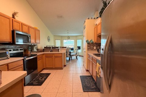 House in Port St. Lucie, Florida 4 bedrooms, 212.75 sq.m. № 2086990 - photo 14
