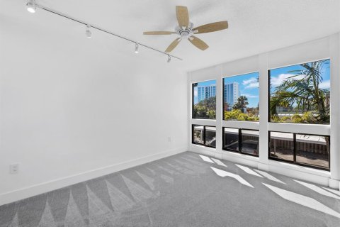 Condo in Sarasota, Florida, 2 bedrooms  № 2114280 - photo 28