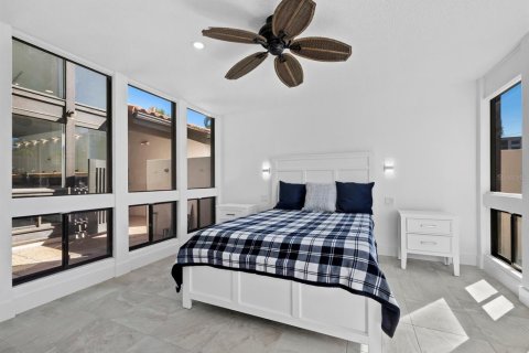 Condo in Sarasota, Florida, 2 bedrooms  № 2114280 - photo 22