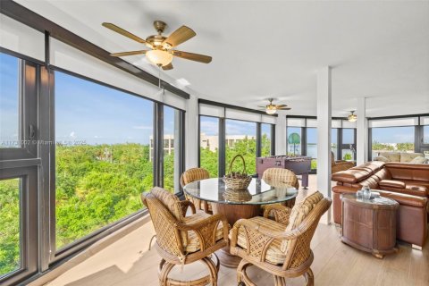 Снять в аренду кондоминиум в Марафон, Флорида 3 спальни, 148.83м2, № 1985188 - фото 11