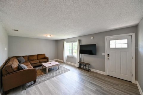 Casa en venta en Spring Hill, Florida, 3 dormitorios, 99.41 m2 № 1858025 - foto 8