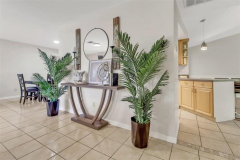 Casa en venta en Cape Coral, Florida, 3 dormitorios, 148.46 m2 № 2196324 - foto 3
