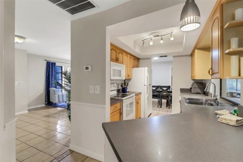 Casa en venta en Cape Coral, Florida, 3 dormitorios, 148.46 m2 № 2196324 - foto 12