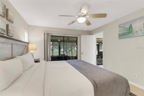 Casa en venta en Cape Coral, Florida, 3 dormitorios, 148.46 m2 № 2196324 - foto 24