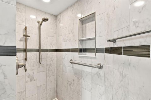 Casa en venta en Longwood, Florida, 5 dormitorios, 287.35 m2 № 2383678 - foto 12