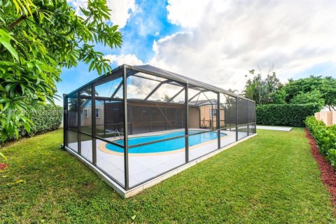Villa ou maison à vendre à Miami, Floride: 4 chambres, 167.87 m2 № 1964467 - photo 29
