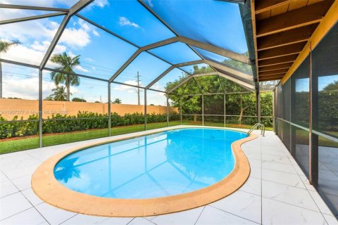 Villa ou maison à vendre à Miami, Floride: 4 chambres, 167.87 m2 № 1964467 - photo 28
