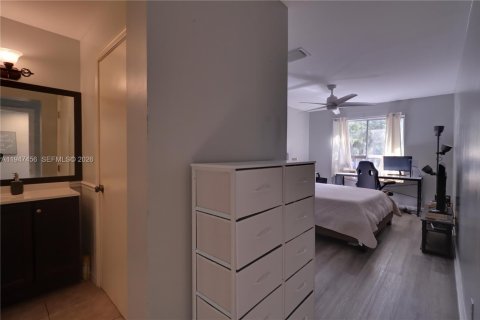 Снять в аренду таунхаус в Дирфилд-Бич, Флорида 2 спальни, 120.77м2, № 2005194 - фото 23