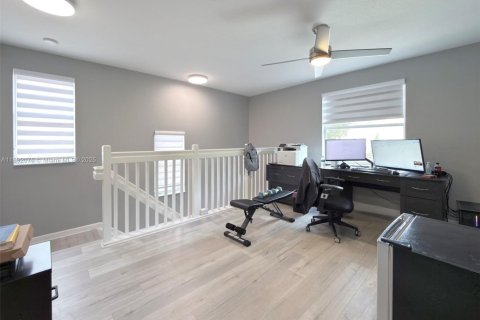 Villa ou maison à vendre à Miramar, Floride: 3 chambres, 202.53 m2 № 1943755 - photo 10