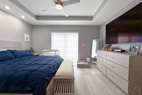 Villa ou maison à vendre à Miramar, Floride: 3 chambres, 202.53 m2 № 1943755 - photo 14