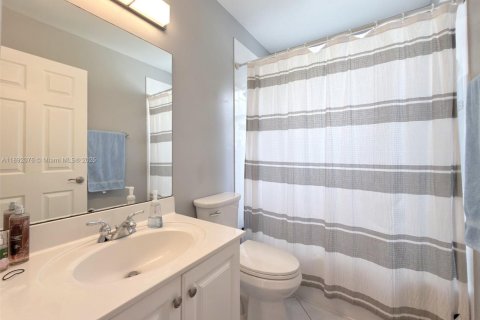 Villa ou maison à vendre à Miramar, Floride: 3 chambres, 202.53 m2 № 1943755 - photo 23