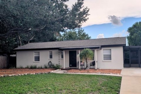 Casa en Tampa, Florida 3 dormitorios, 152.27 m2 № 2199388