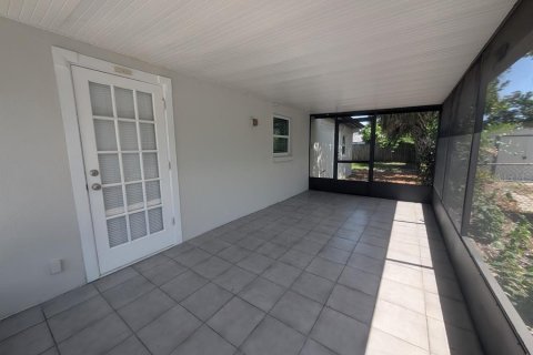 Villa ou maison à vendre à Tampa, Floride: 3 chambres, 152.27 m2 № 2199388 - photo 23