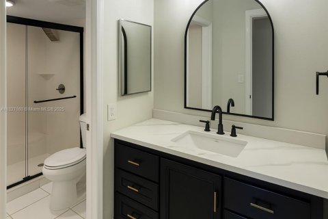 Condo in Miami, Florida, 2 bedrooms  № 1799534 - photo 6