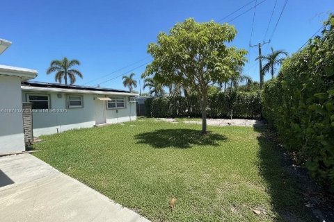 Villa ou maison à vendre à Cutler Bay, Floride: 3 chambres, 174.66 m2 № 1922170 - photo 15