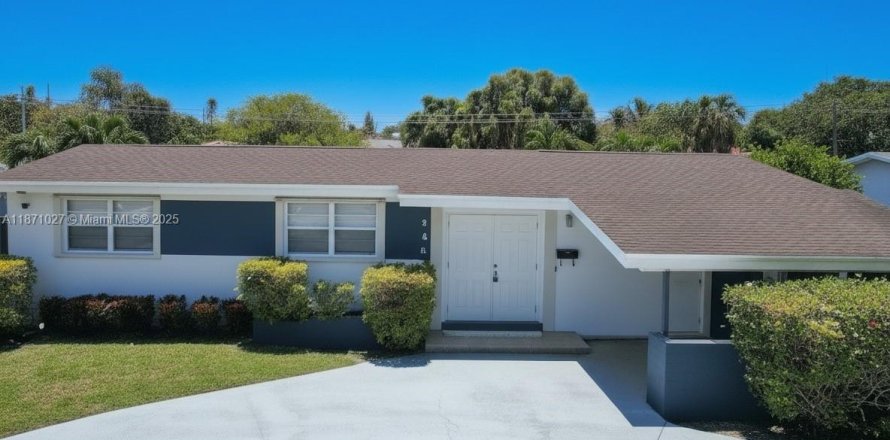 Villa ou maison à Cutler Bay, Floride 3 chambres, 174.66 m2 № 1922170